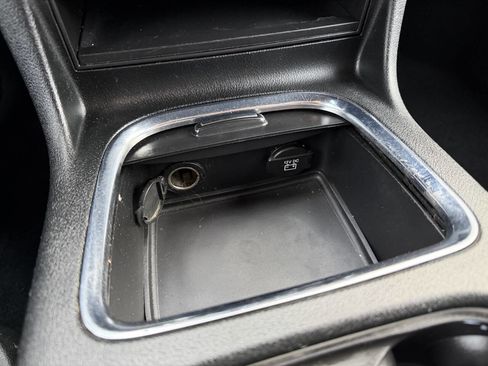 Used 2019 Dodge Grand Caravan GT FWD image 39