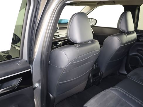 Used 2022 Mitsubishi Outlander SE image 46