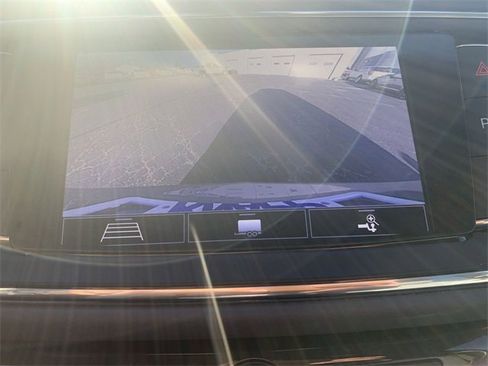 Certified 2020 Buick Enclave Essence w/ Sound and Sites Package image 14