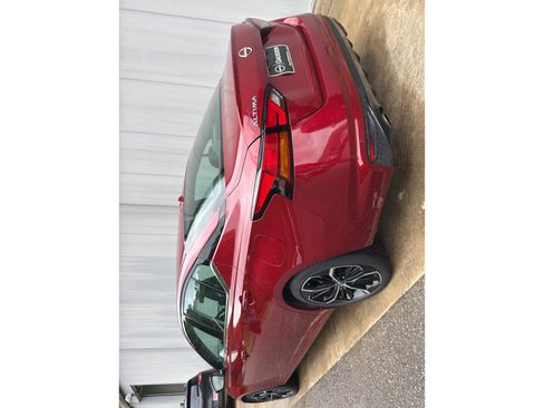 Certified 2024 Nissan Altima 2.5 SR FWD image 5