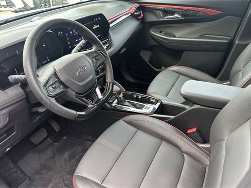 Used 2024 Chevrolet TrailBlazer RS w/ Convenience Package image 12