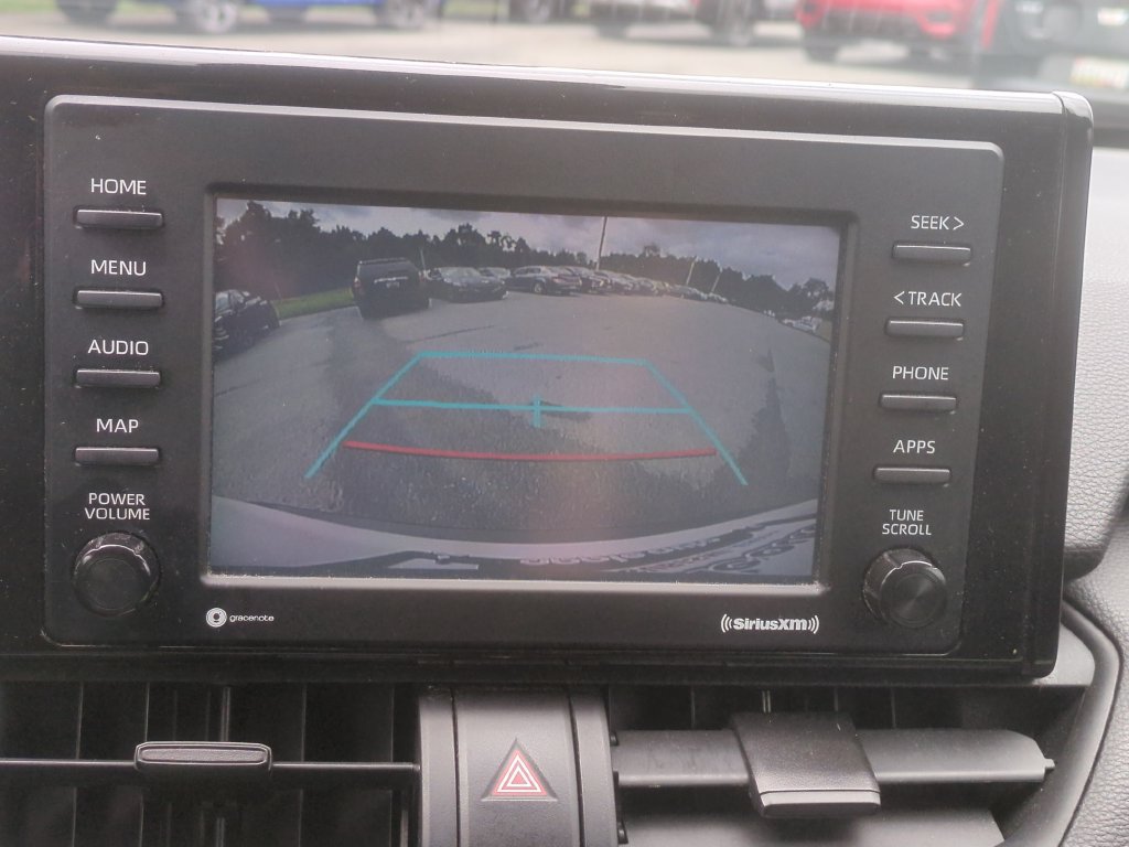 Used 2020 Toyota RAV4 XLE FWD image 10