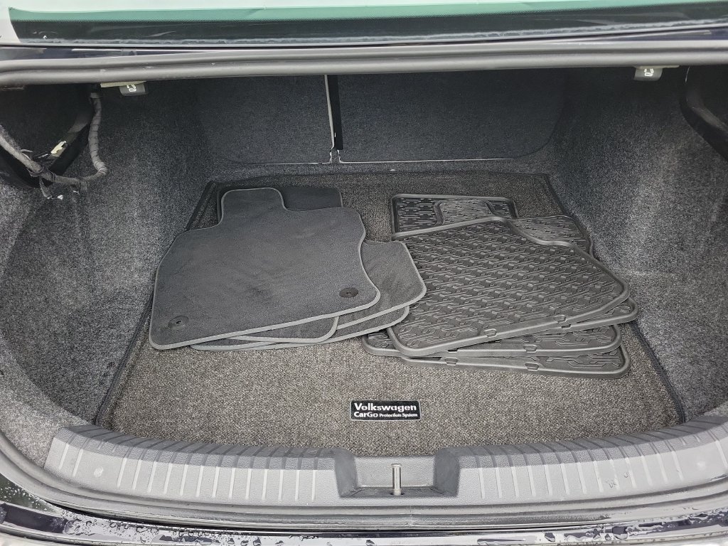 Used 2019 Volkswagen Jetta SEL Premium FWD image 7