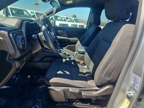 Used 2026 Chevrolet Colorado Trail Boss AWD/4WD image 19