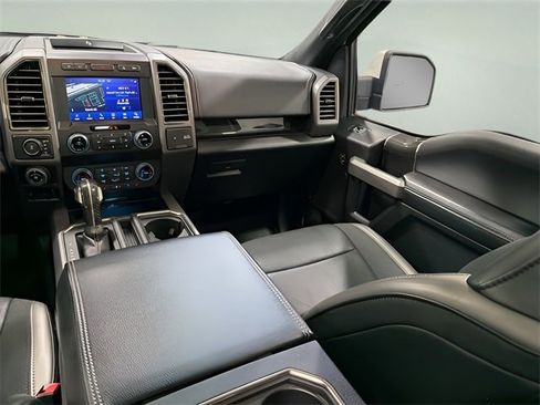 Used 2020 Ford F150 Raptor w/ Equipment Group 802A Luxury image 28