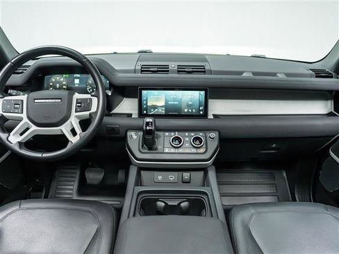 Used 2023 Land Rover Defender 110 S AWD/4WD image 17