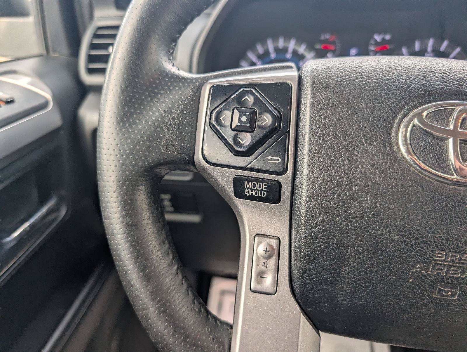 Used 2018 Toyota 4Runner SR5 Premium AWD/4WD image 12