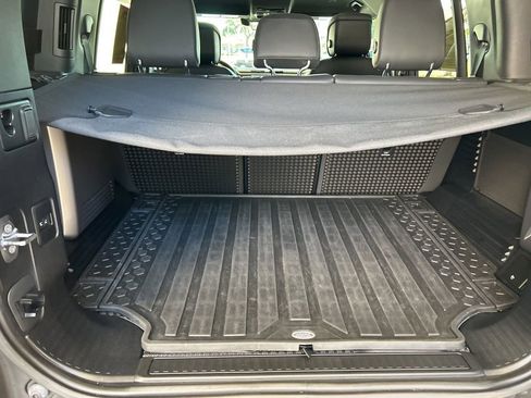 Used 2023 Land Rover Defender 110 Carpathian Edition image 40