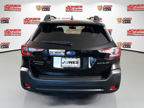 Certified 2025 Subaru Outback Premium w/ Popular Package #1 AWD/4WD image 15