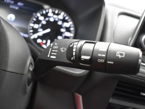 Used 2025 Nissan Rogue SV image 26