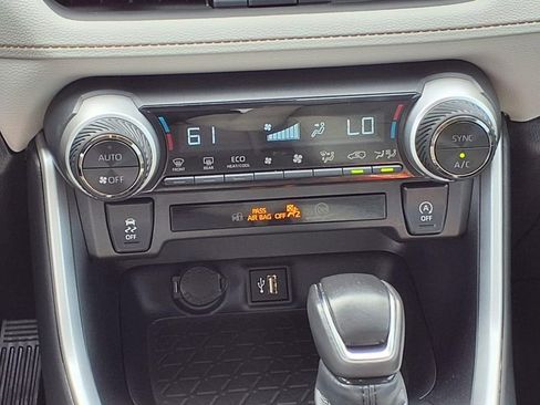 Used 2025 Toyota RAV4 XLE Premium FWD image 15