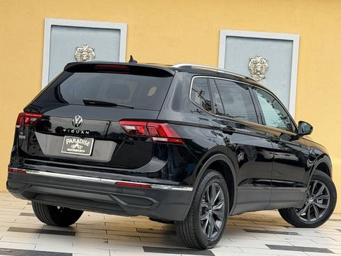 Used 2023 Volkswagen Tiguan SE FWD image 4