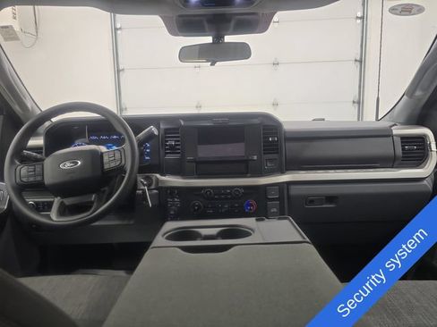 Certified 2025 Ford F350 XLT AWD/4WD image 15