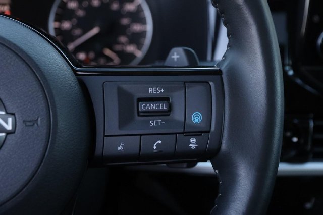 Certified 2025 Nissan Pathfinder SL w/ SL Premium Package FWD image 15
