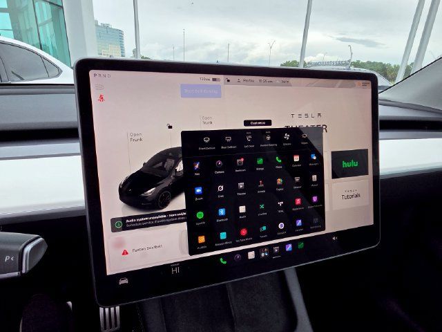 Used 2023 Tesla Model Y Long Range AWD/4WD image 34