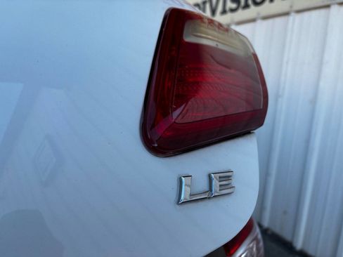 Used 2009 Toyota Camry LE image 5