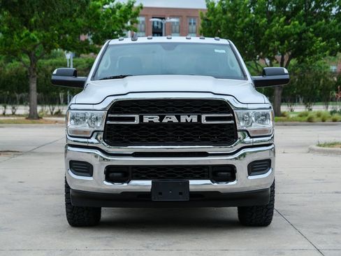 Used 2020 RAM 2500 Tradesman w/ Chrome Appearance Group image 4