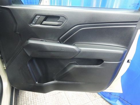 Used 2024 Chevrolet Colorado W/T image 31