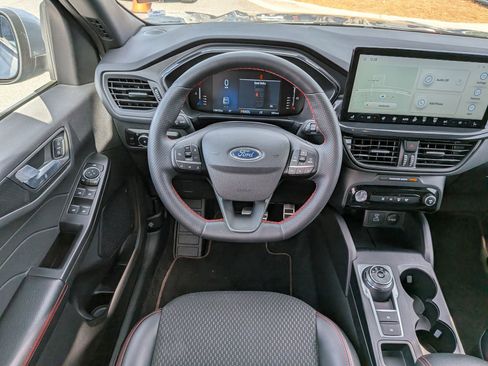 Certified 2023 Ford Escape ST-Line Select w/ Tech Pack #1 image 19