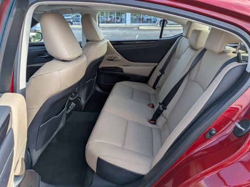 Used 2021 Lexus ES 250 w/ Premium Package AWD/4WD image 19