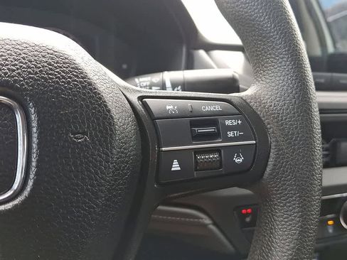 Certified 2025 Honda Accord SE image 17