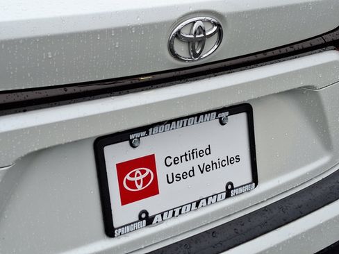 Certified 2022 Toyota Corolla LE image 29