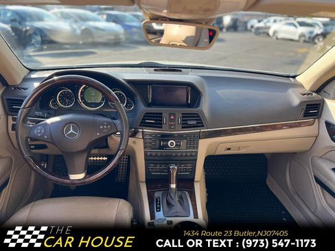 Used 2011 Mercedes-Benz E 550 Cabriolet image 25