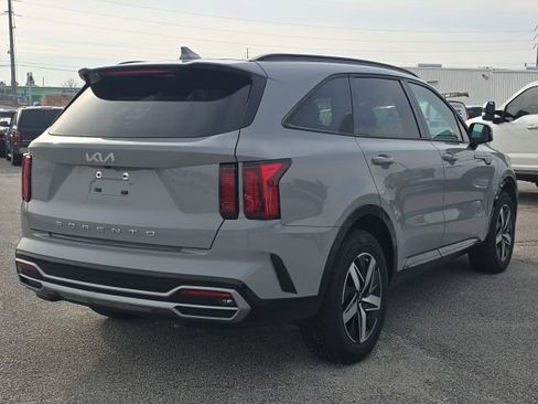 Used 2022 Kia Sorento EX w/ Panoramic Sunroof Package image 5