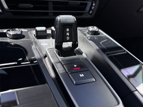 Certified 2022 Porsche 911 Turbo S AWD/4WD image 22