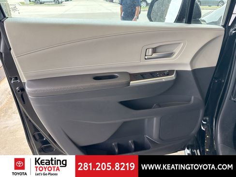 Certified 2024 Toyota Sienna XLE image 13