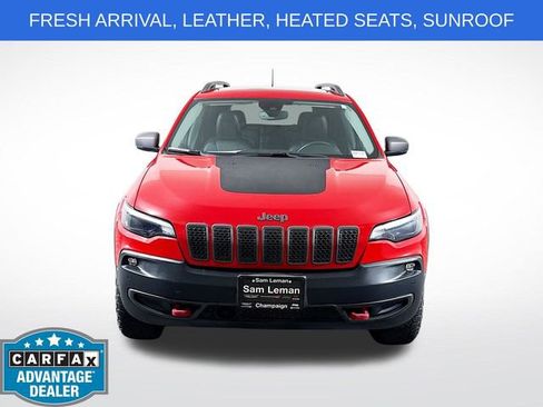 Used 2019 Jeep Cherokee Trailhawk AWD/4WD image 2