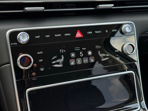 Used 2025 Genesis GV80 2.5T Standard image 30