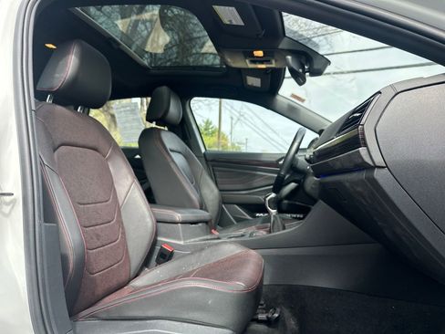 Certified 2023 Volkswagen Jetta GLI Autobahn FWD image 15