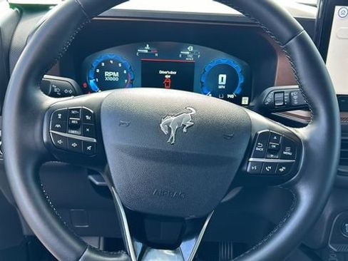 Certified 2025 Ford Bronco Sport Outer Banks w/ Outer Banks Tech Package+ AWD/4WD image 19