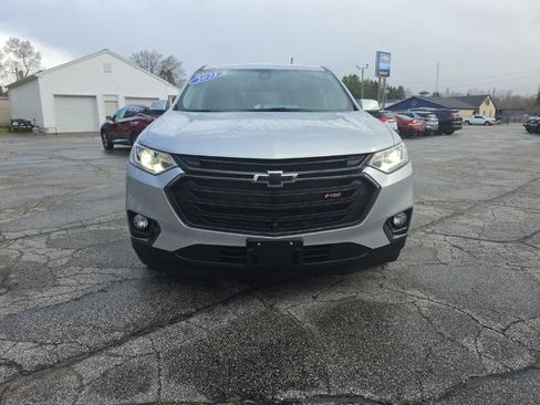 Used 2021 Chevrolet Traverse RS image 2