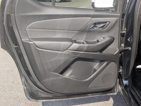 Used 2022 Chevrolet Traverse LT AWD/4WD image 28