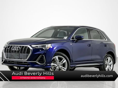 Used 2023 Audi Q3 2.0T Premium w/ Convenience Package image 1