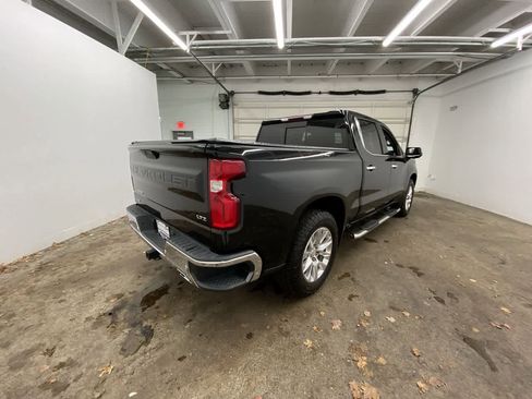 Used 2020 Chevrolet Silverado 1500 LTZ w/ LTZ Premium Package AWD/4WD image 6