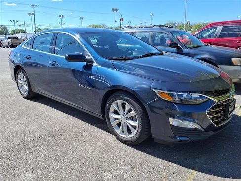 Used 2022 Chevrolet Malibu LT image 1