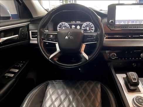 Used 2022 Mitsubishi Outlander SEL AWD/4WD image 17