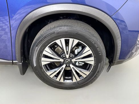 Used 2023 Nissan Rogue SV FWD image 32
