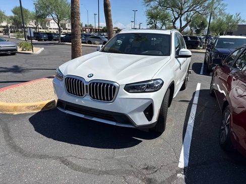 Used 2022 BMW X3 sDrive30i w/ Convenience Package RWD image 3