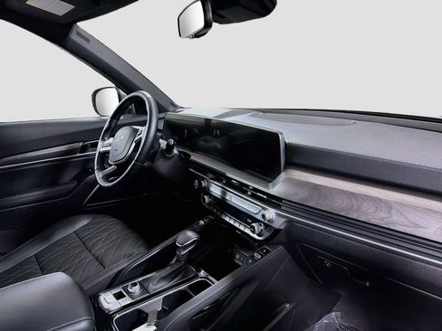 Used 2024 Kia Telluride EX X-Line AWD/4WD image 33