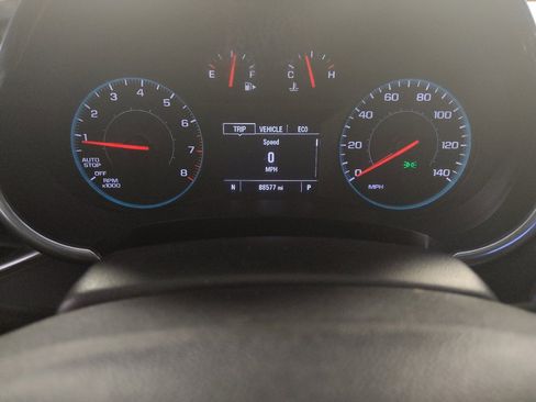Used 2020 Chevrolet Malibu LT FWD image 23