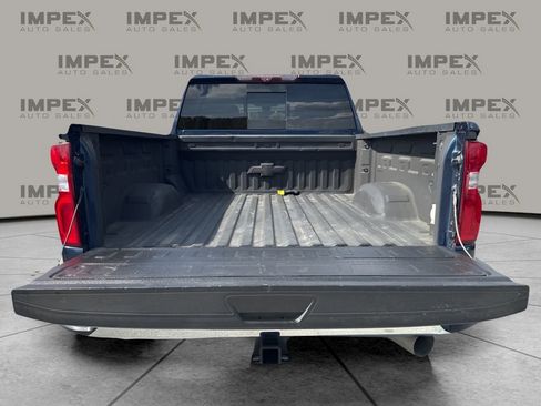 Used 2021 Chevrolet Silverado 2500 LTZ w/ LTZ Plus Package image 32