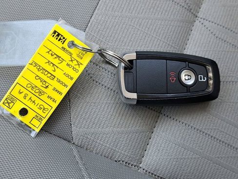 Used 2020 Ford EcoSport SE w/ SE Convenience Package image 28
