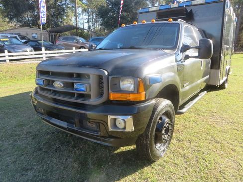Used 2001 Ford F450 2WD Crew Cab Super Duty image 2