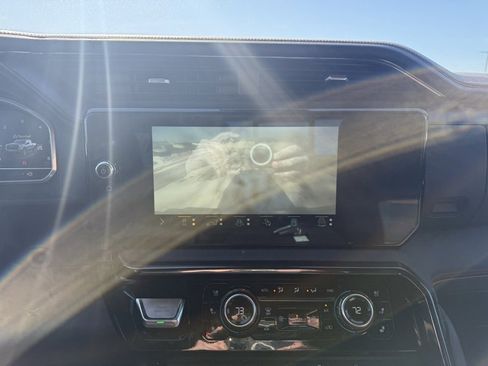 Used 2023 GMC Sierra 1500 AT4 w/ AT4 Premium Package image 13