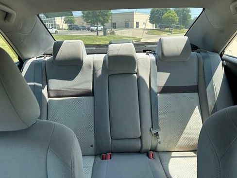 Used 2014 Toyota Camry LE FWD image 16