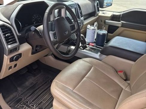 Used 2019 Ford F150 Lariat RWD image 9